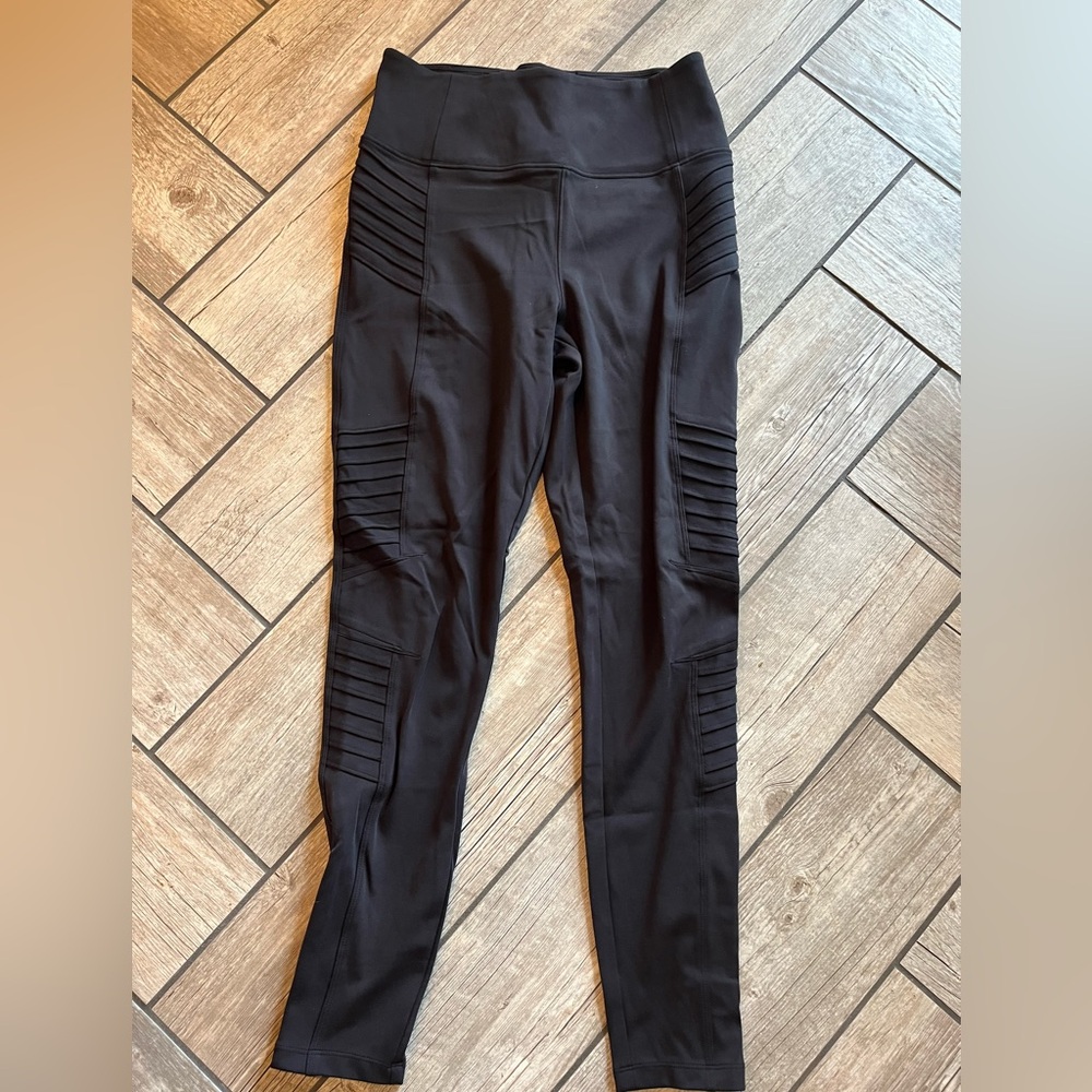 Athleta Moto leggings-nwot